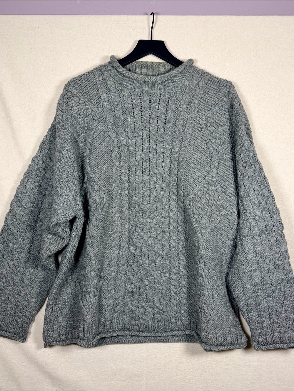 Inis Crafts Men's Cable-Knit Fisherman Sweater in Heather Gray
